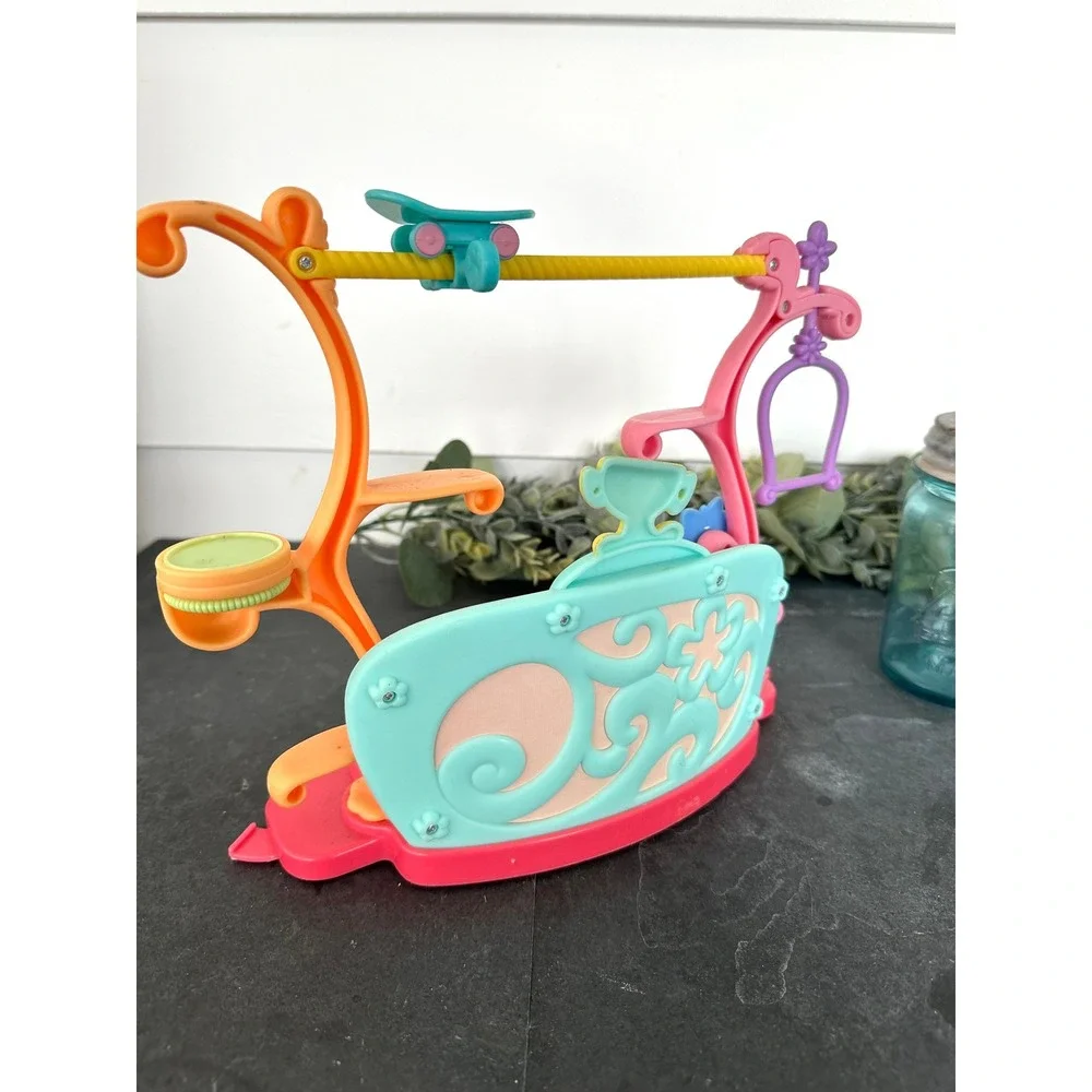 Littlest Pet Shop  Tricks N Talents playset 2006  LPS Hasbro